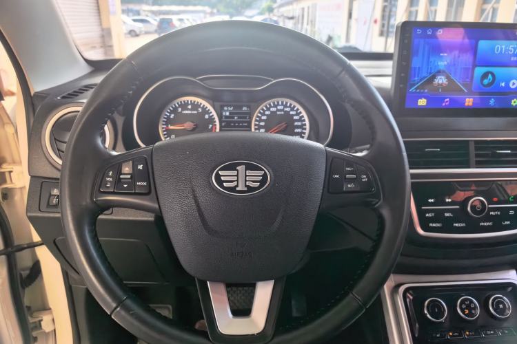 Used Bestune X40 2019 1.6L Automatic Luxury Edition China VI Steering Wheel