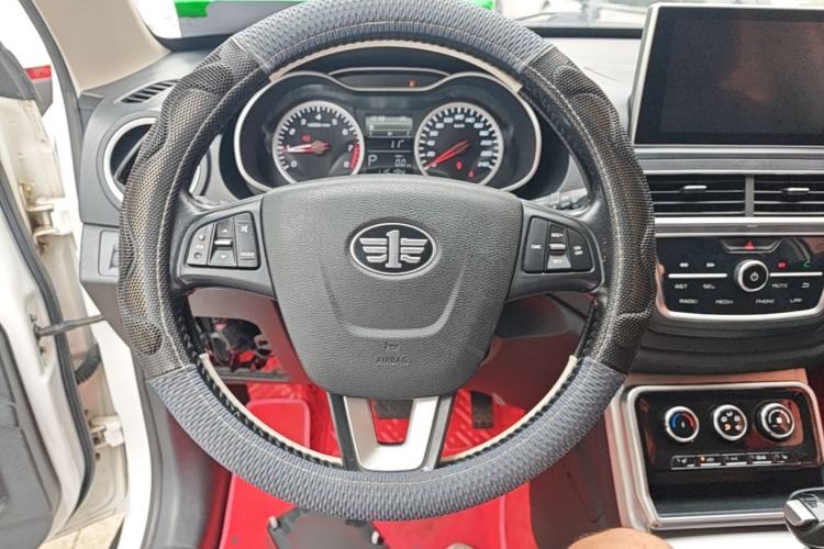 Used Bestune X40 2019 1.6L Automatic Luxury Edition China VI Steering Wheel