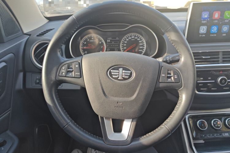 Used Bestune X40 2019 1.6L Automatic Luxury Edition China VI Steering Wheel