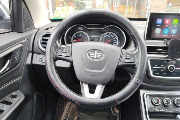 Used Bestune X40 2019 1.6L Automatic Luxury Version China V Emission Standard Steering Wheel