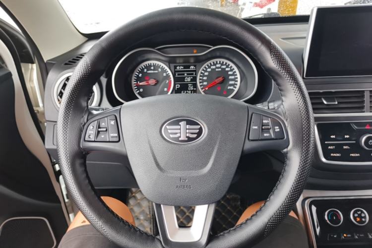 Used Bestune X40 2019 1.6L Automatic Luxury Version China V Emission Standard Steering Wheel