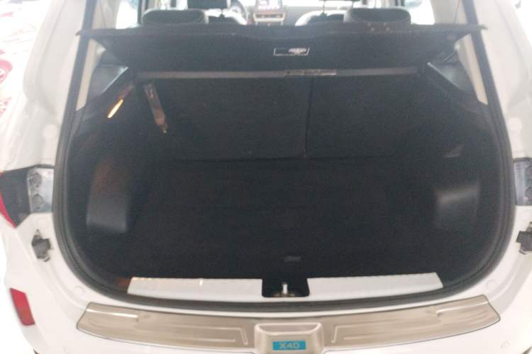 Used Bestune X40 2019 1.6L Manual Luxury Edition China VI Trunk