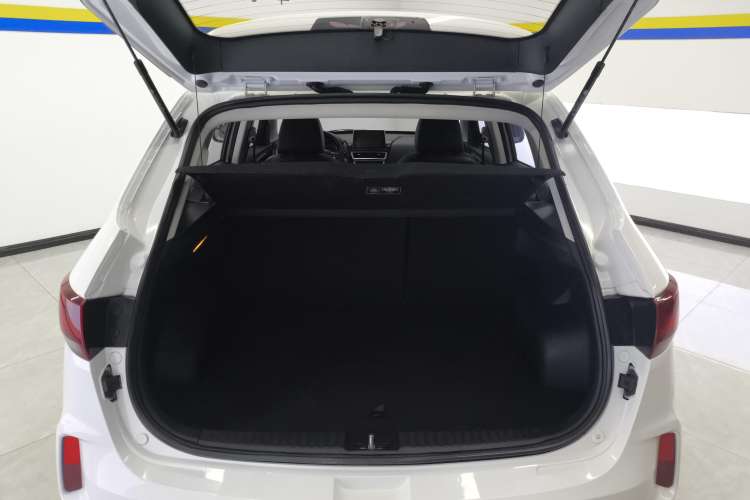 Used Bestune X40 2019 1.6L Automatic Connected Smart Cool Version China V Emission Standard Trunk