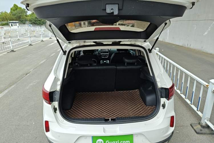 Used Bestune X40 2019 1.6L Manual Luxury Edition China VI Trunk
