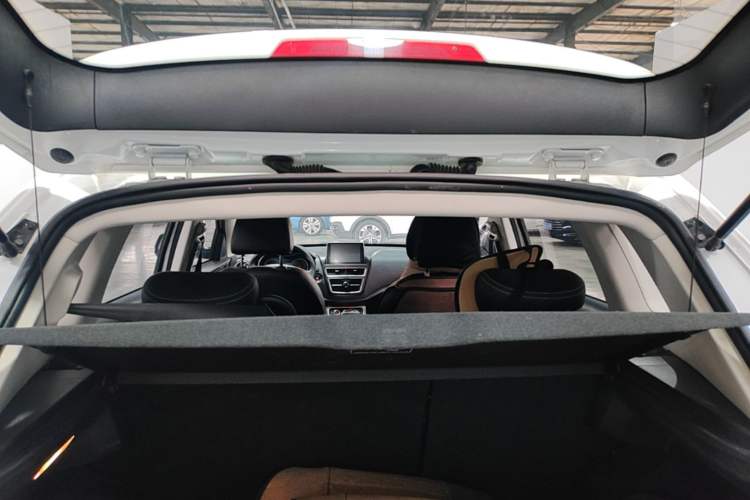 Used Bestune X40 2019 1.6L Automatic Luxury Edition China VI Trunk