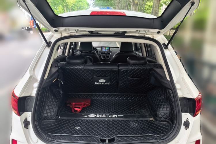 Used Bestune X40 2019 1.6L Automatic Luxury Edition China VI Trunk