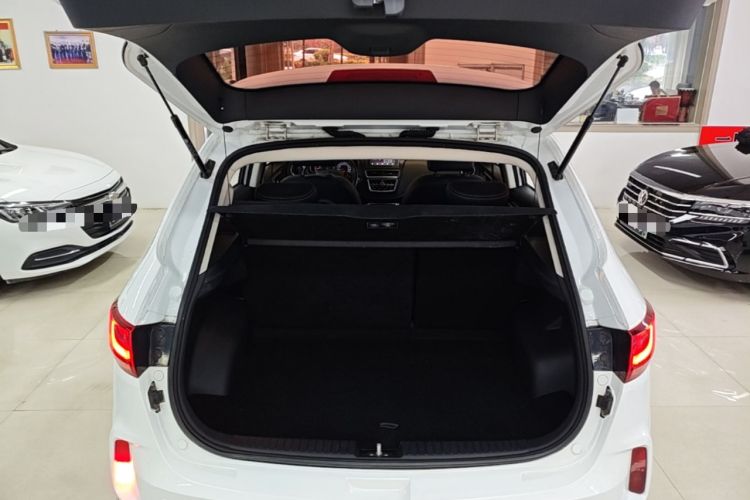 Used Bestune X40 2019 1.6L Automatic Luxury Version China V Emission Standard Trunk