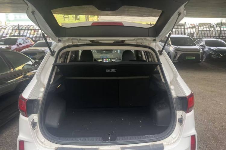 Used Bestune X40 2019 1.6L Automatic Luxury Edition China VI Trunk