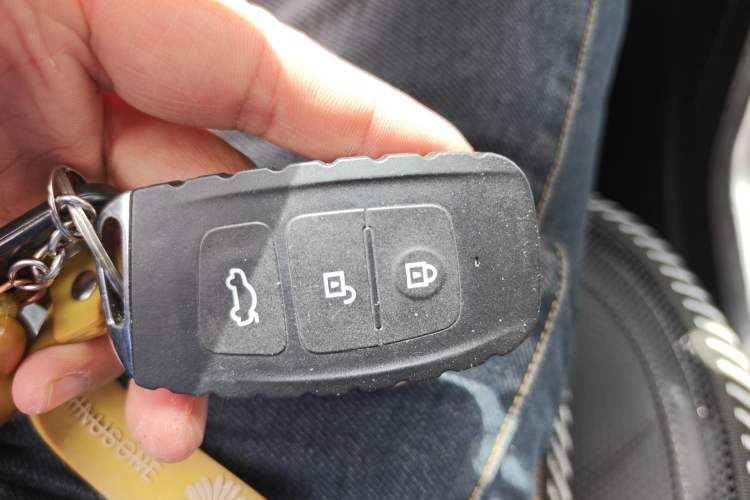 Used Bestune X40 2019 1.6L Automatic Luxury Edition China VI Vehicle Key