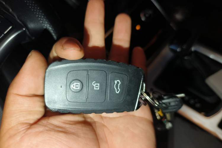 Used Bestune X40 2019 1.6L Automatic Luxury Edition China VI Vehicle Key