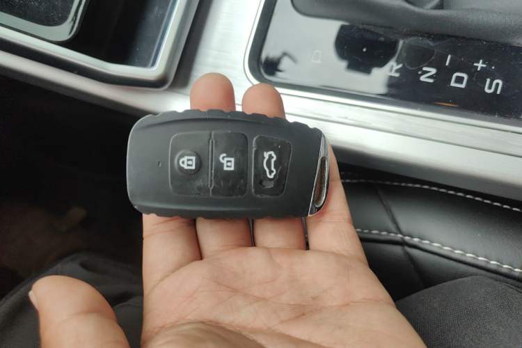 Used Bestune X40 2019 1.6L Automatic Luxury Version China V Emission Standard Vehicle Key