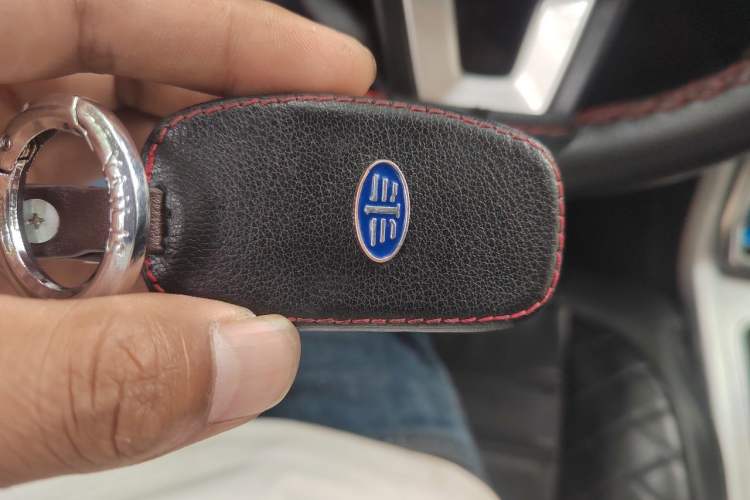 Used Bestune X40 2019 1.6L Automatic Luxury Version China V Emission Standard Vehicle Key