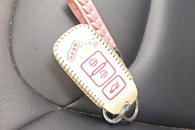 Used Bestune X40 2019 1.6L Automatic Luxury Version China V Emission Standard Vehicle Key