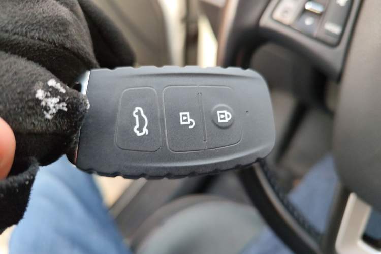 Used Bestune X40 2019 1.6L Automatic Luxury Version China V Emission Standard Vehicle Key