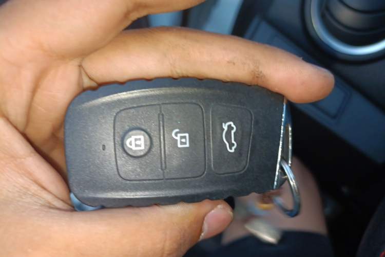 Used Bestune X40 2019 1.6L Automatic Luxury Version China V Emission Standard Vehicle Key