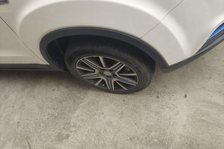 Used Bestune X40 New Energy 2019 EV400 Comfort Model Right Front Wheel Hub
