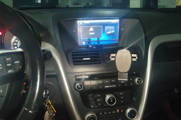 Used Bestune X80 2013 2.0L automatic comfort version Audio And AC Panel