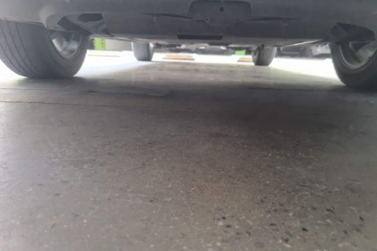 Used Bestune X80 2013 2.0L automatic luxury version Chassis Front