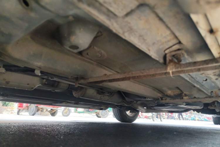 Used Bestune X80 2013 2.0L automatic luxury version Chassis Front Left