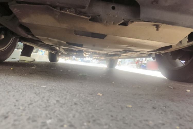 Used Bestune X80 2013 2.0L automatic luxury version Chassis Front