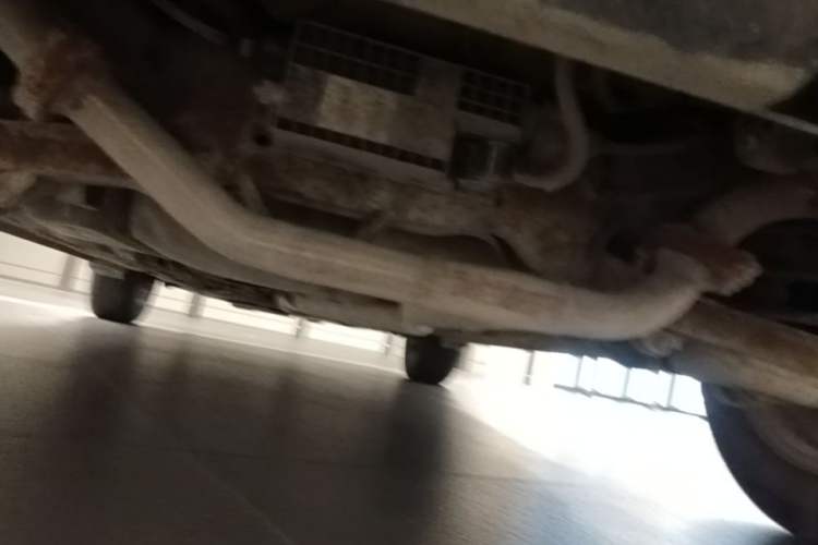 Used Bestune X80 2013 2.0L automatic comfort version Chassis Rear