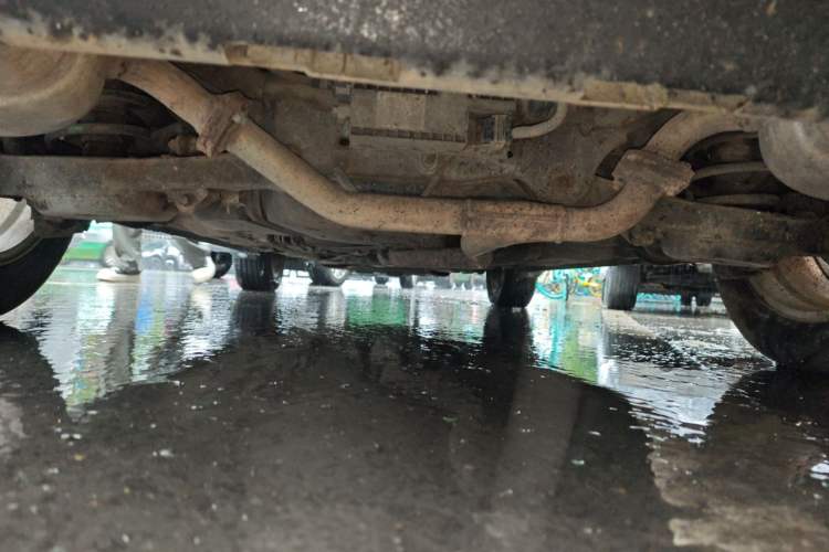 Used Bestune X80 2013 2.0L automatic comfort version Chassis Rear