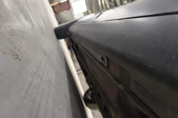 Used Bestune X80 2013 2.0L automatic luxury version Chassis Rear Left