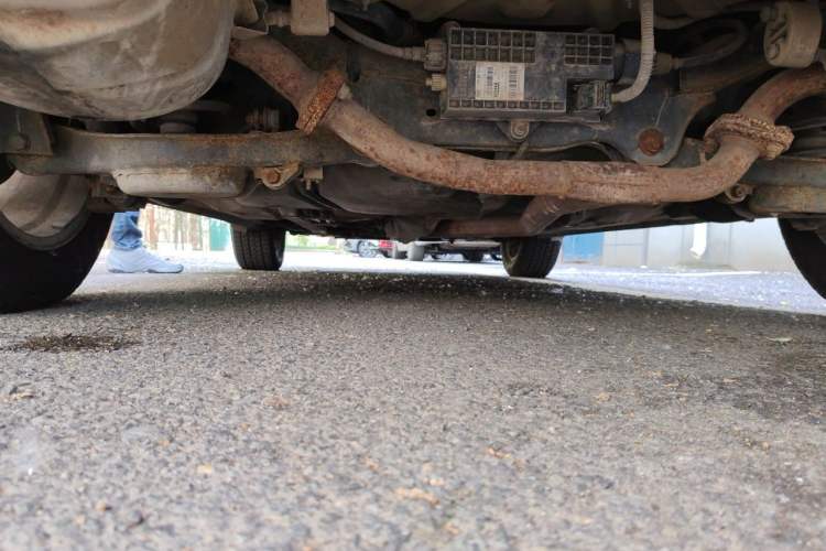 Used Bestune X80 2013 2.0L automatic comfort version Chassis Rear