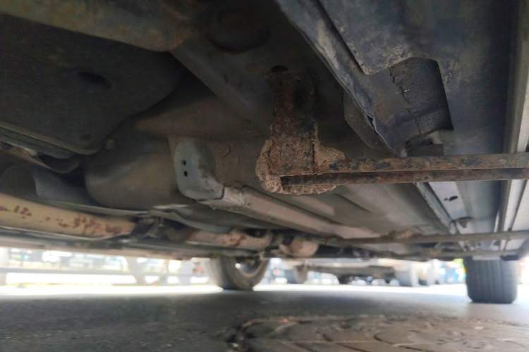 Used Bestune X80 2013 2.0L automatic luxury version Chassis Rear Right