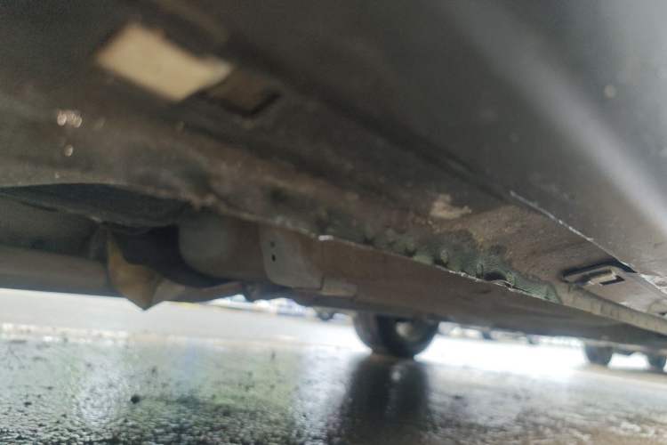 Used Bestune X80 2013 2.0L automatic luxury version Chassis Rear Right