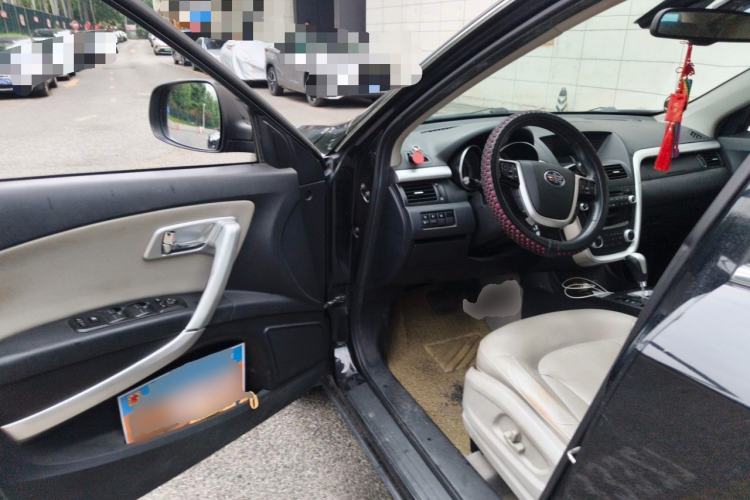 Used Bestune X80 2013 2.0L automatic luxury version Driver Seat
