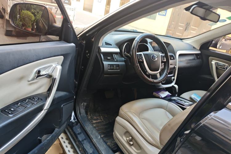 Used Bestune X80 2013 2.0L automatic luxury version Driver Seat