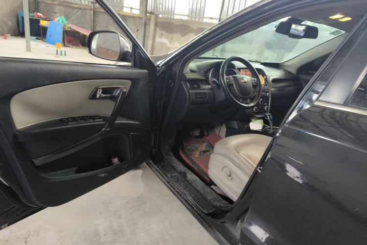 Used Bestune X80 2013 2.0L automatic luxury version Driver Seat