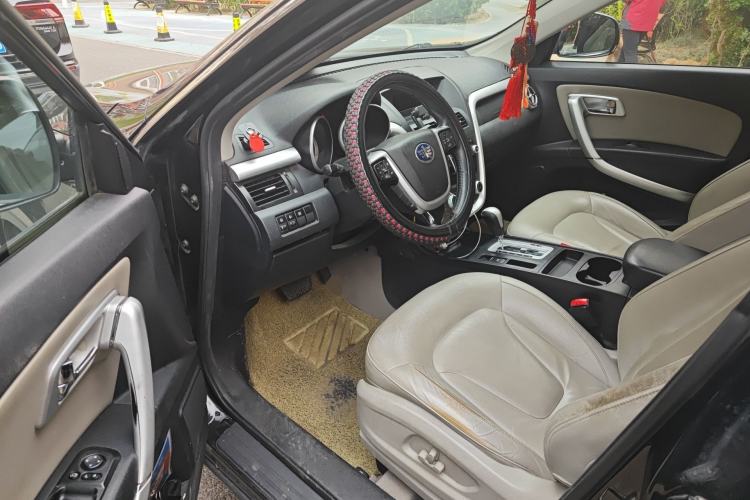 Used Bestune X80 2013 2.0L automatic luxury version Driver Seat