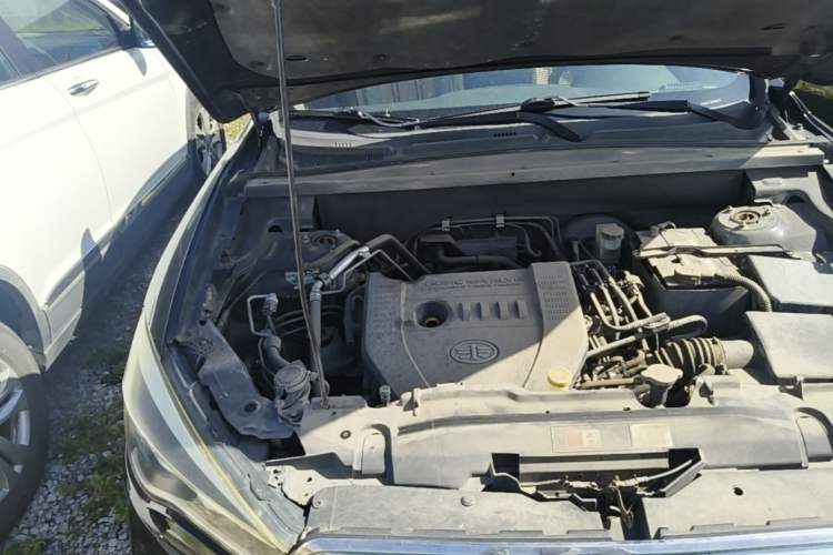 Used Bestune X80 2013 2.0L manual base trim Engine Bay Right