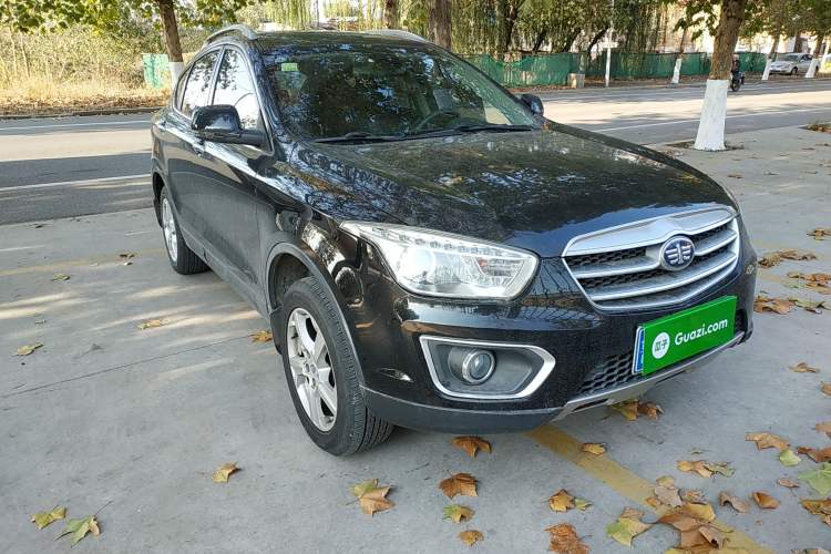 Used Bestune X80 2013 2.0L automatic luxury version Front Right 45 Deg