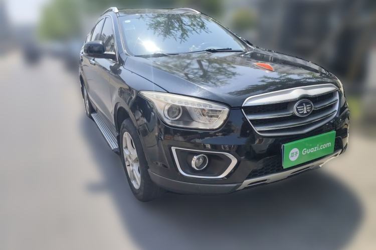 Used Bestune X80 2013 2.0L automatic luxury version Front Right 45 Deg
