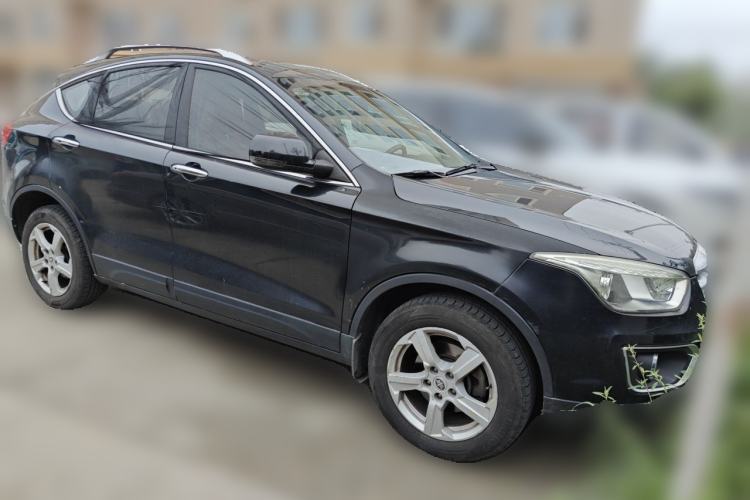 Used Bestune X80 2013 2.0L automatic luxury version Front Right 45 Deg