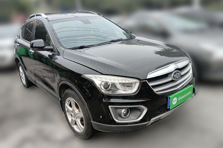 Used Bestune X80 2013 2.0L automatic comfort version Front Right 45 Deg