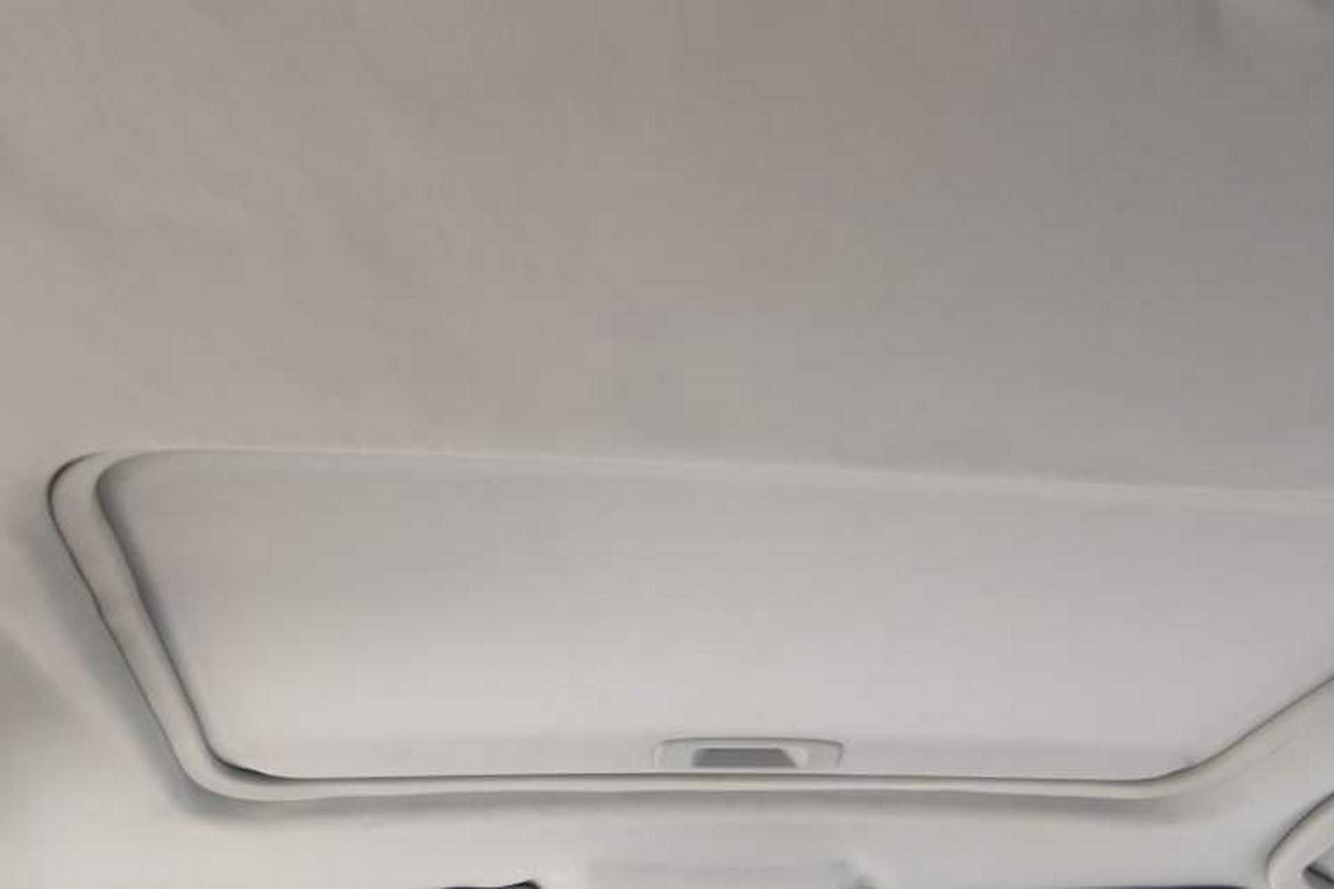 Used Bestune X80 2013 2.0L automatic luxury version Headliner