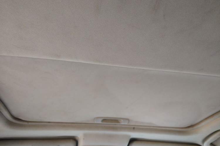 Used Bestune X80 2013 2.0L automatic comfort version Headliner