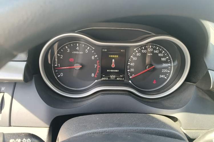 Used Bestune X80 2013 2.0L manual base trim Instrument Cluster