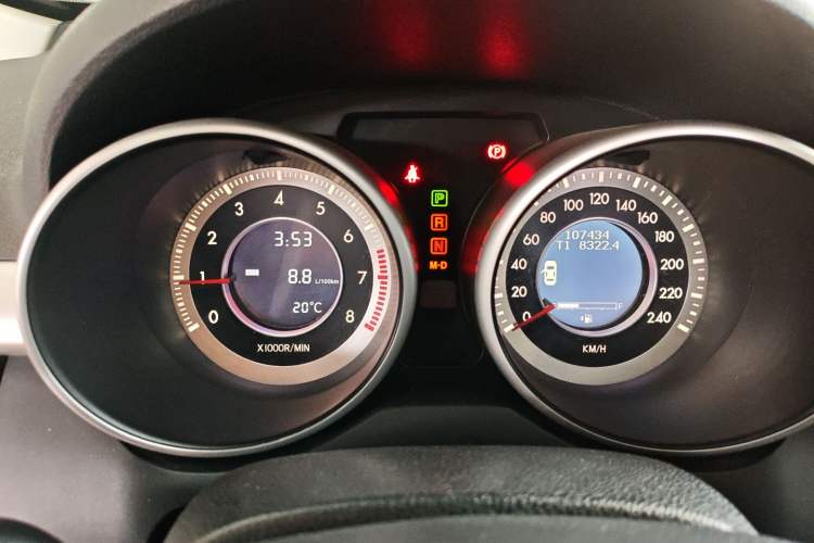 Used Bestune X80 2013 2.0L automatic comfort version Instrument Cluster