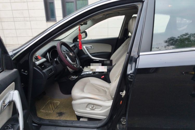 Used Bestune X80 2013 2.0L automatic luxury version Left Front Seat