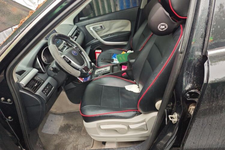 Used Bestune X80 2013 2.0L automatic comfort version Left Front Seat