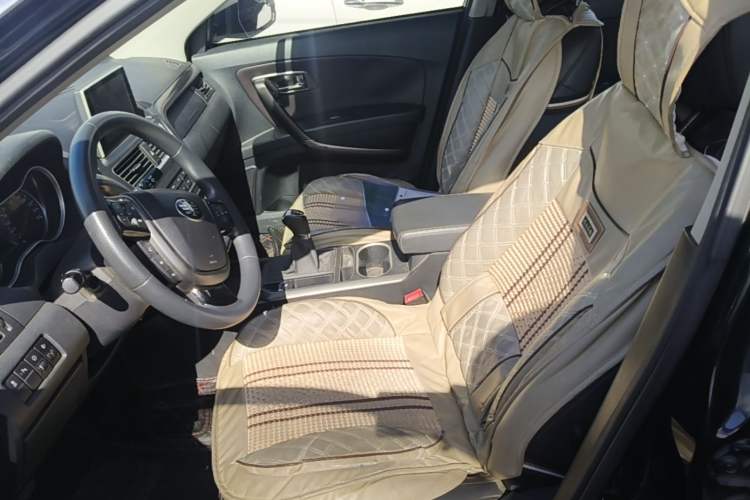 Used Bestune X80 2013 2.0L manual base trim Left Front Seat