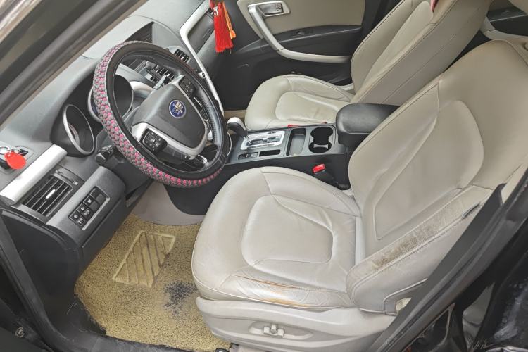 Used Bestune X80 2013 2.0L automatic luxury version Left Front Seat
