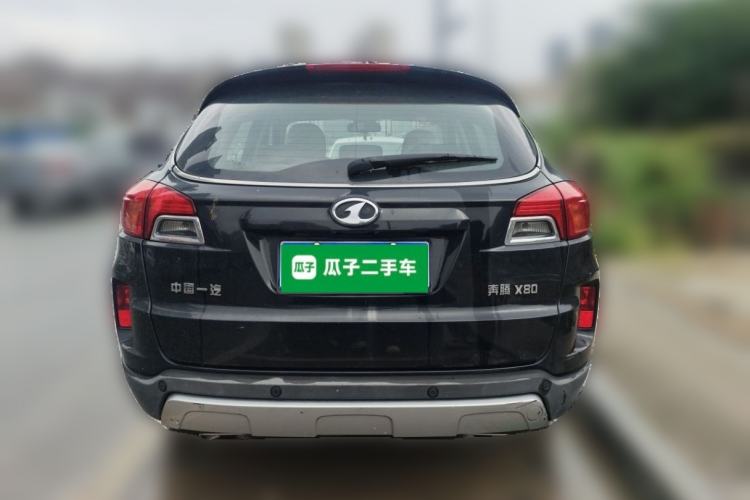 Used Bestune X80 2013 2.0L automatic luxury version Rear