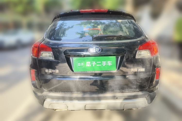 Used Bestune X80 2013 2.0L automatic luxury version Rear
