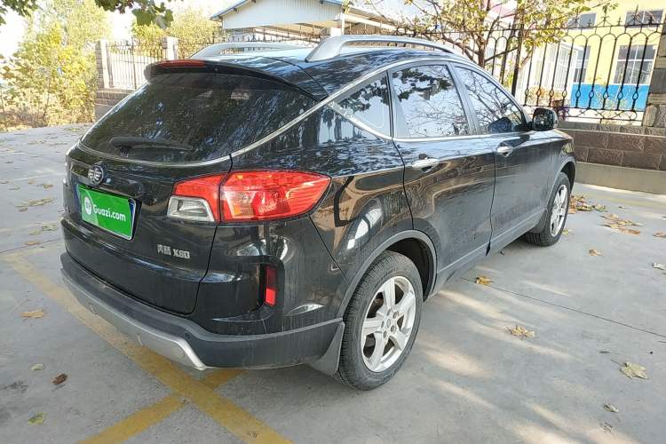 Used Bestune X80 2013 2.0L automatic luxury version Rear Right 45 Deg